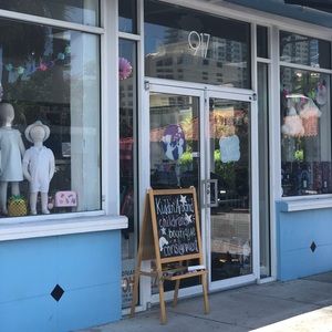 Meet your Posher, Kiddin Around